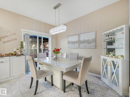 #48 1780 Glastonbury Bv Nw, Edmonton, AB - Indoor Photo Showing Dining Room