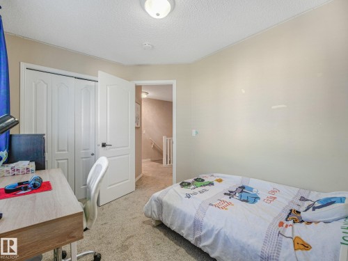 #48 1780 Glastonbury Bv Nw, Edmonton, AB - Indoor Photo Showing Bedroom