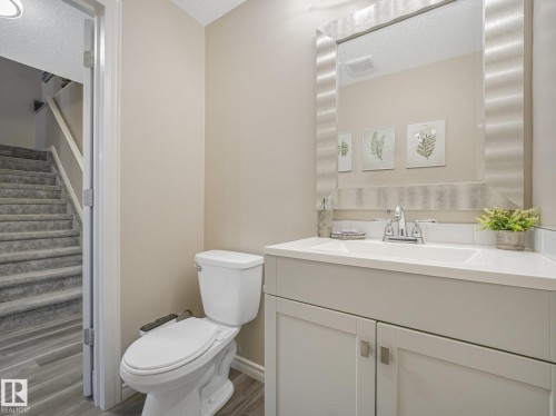 #48 1780 Glastonbury Bv Nw, Edmonton, AB - Indoor Photo Showing Bathroom