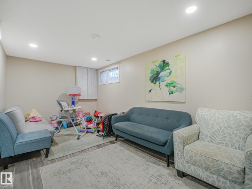 #48 1780 Glastonbury Bv Nw, Edmonton, AB - Indoor Photo Showing Basement