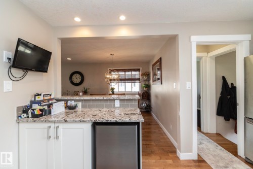 10623 75 Street Nw, Edmonton, AB - Indoor