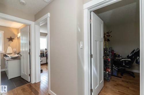 10623 75 Street Nw, Edmonton, AB - Indoor Photo Showing Other Room