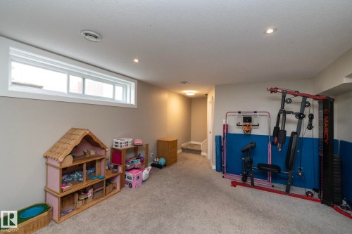 10623 75 Street Nw, Edmonton, AB 