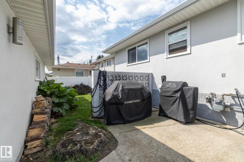 10623 75 Street Nw, Edmonton, AB - Outdoor With Exterior