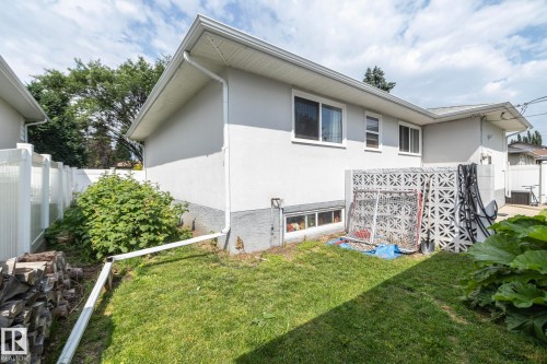 10623 75 Street Nw, Edmonton, AB - Outdoor