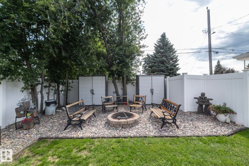 10623 75 Street Nw, Edmonton, AB - Outdoor
