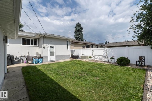 10623 75 Street Nw, Edmonton, AB - Outdoor