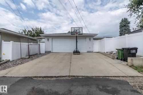 10623 75 Street Nw, Edmonton, AB - Outdoor