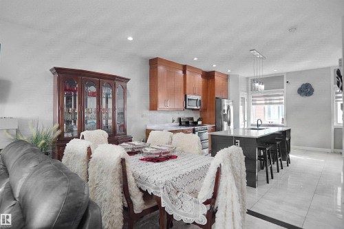 #46 2803 14 Av Nw, Edmonton, AB - Indoor Photo Showing Dining Room