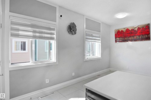 #46 2803 14 Av Nw, Edmonton, AB - Indoor Photo Showing Office