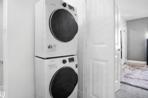 #46 2803 14 Av Nw, Edmonton, AB - Indoor Photo Showing Laundry Room