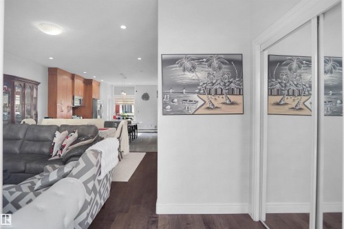 #46 2803 14 Av Nw, Edmonton, AB - Indoor