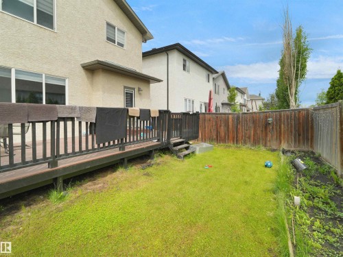 16903 54 Street Nw, Edmonton, AB - Outdoor