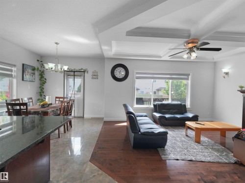 16903 54 Street Nw, Edmonton, AB - Indoor Photo Showing Other Room