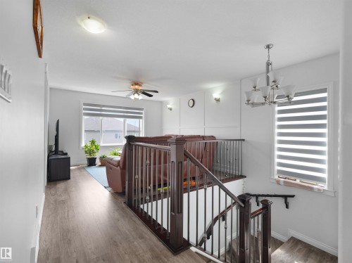 16903 54 Street Nw, Edmonton, AB - Indoor Photo Showing Other Room