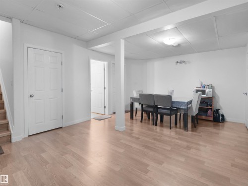 16903 54 Street Nw, Edmonton, AB - Indoor Photo Showing Dining Room