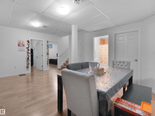 16903 54 Street Nw, Edmonton, AB - Indoor Photo Showing Other Room