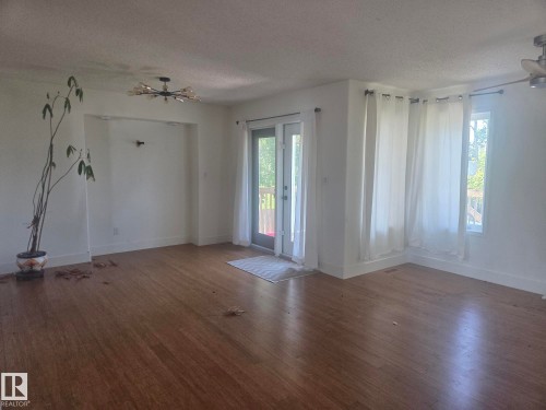 Cold Lake, AB - Indoor Photo Showing Other Room