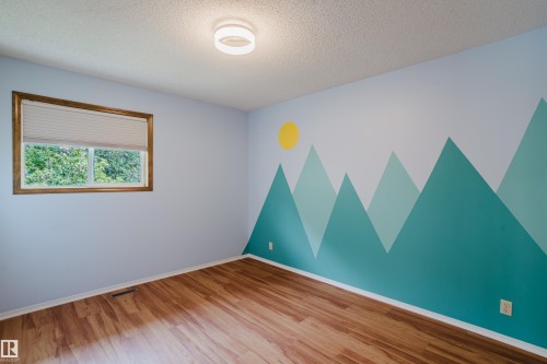 9220 92 Street Nw, Edmonton, AB - Indoor Photo Showing Other Room