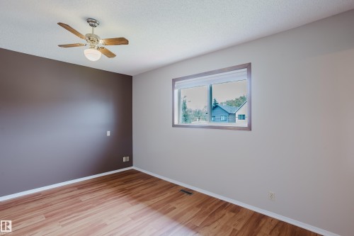 9220 92 Street Nw, Edmonton, AB - Indoor Photo Showing Other Room