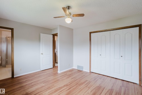 9220 92 Street Nw, Edmonton, AB - Indoor