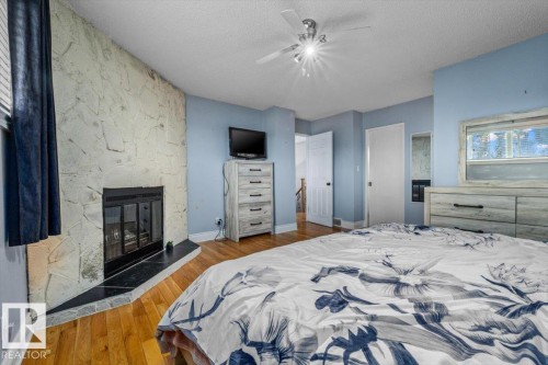 16551 116 Street Nw, Edmonton, AB - Indoor Photo Showing Bedroom