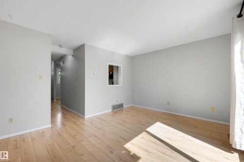 12080 25 Avenue Nw, Edmonton, AB - Indoor Photo Showing Other Room