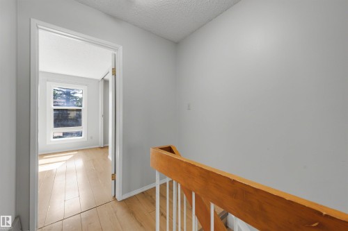 12080 25 Avenue Nw, Edmonton, AB - Indoor Photo Showing Other Room