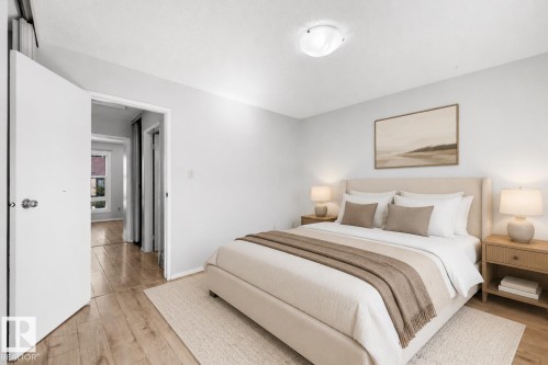 12080 25 Avenue Nw, Edmonton, AB - Indoor Photo Showing Bedroom