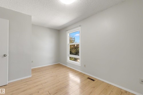 12080 25 Avenue Nw, Edmonton, AB - Indoor Photo Showing Other Room