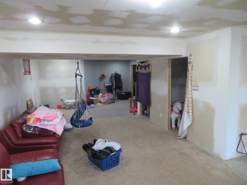 Additional content - 3233 Winspear Crescent Sw, Edmonton, AB - Indoor