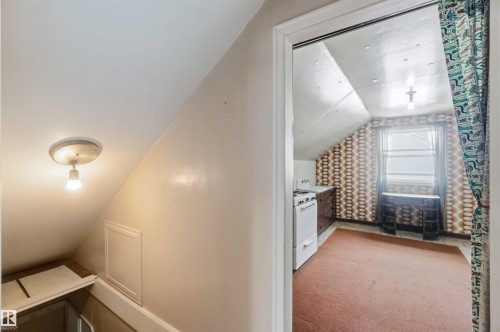 Additional content - 11710 94 Street Nw, Edmonton, AB - Indoor Photo Showing Other Room