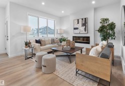 12532 34 Avenue SW  Edmonton, AB T6W 5Z8
