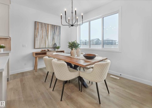 12532 34 Avenue Sw, Edmonton, AB - Indoor Photo Showing Dining Room