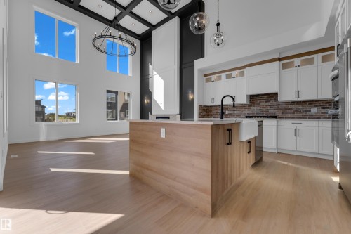 99 Eldridge Point(E), St. Albert, AB - Indoor Photo Showing Kitchen With Upgraded Kitchen