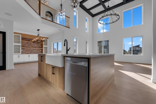 99 Eldridge Point(E), St. Albert, AB - Indoor Photo Showing Kitchen
