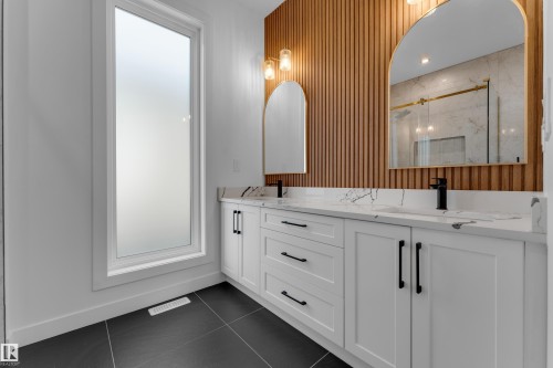 99 Eldridge Point(E), St. Albert, AB - Indoor Photo Showing Bathroom