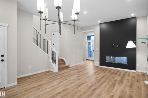 7100 51 Avenue, Beaumont, AB - Indoor Photo Showing Other Room
