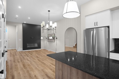 7100 51 Avenue, Beaumont, AB - Indoor Photo Showing Kitchen With Upgraded Kitchen