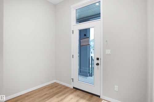 7100 51 Avenue, Beaumont, AB - Indoor Photo Showing Other Room