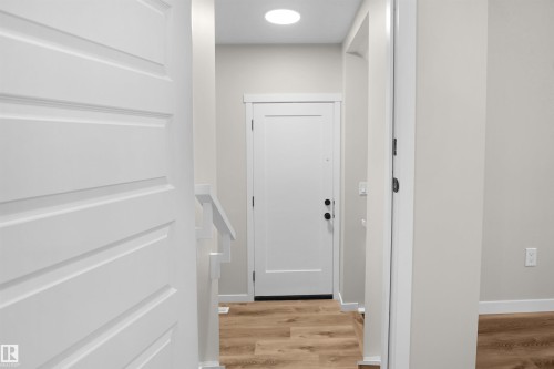 7100 51 Avenue, Beaumont, AB - Indoor Photo Showing Other Room