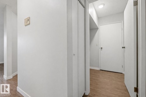 #302 6204 180 St Nw, Edmonton, AB - Indoor Photo Showing Other Room