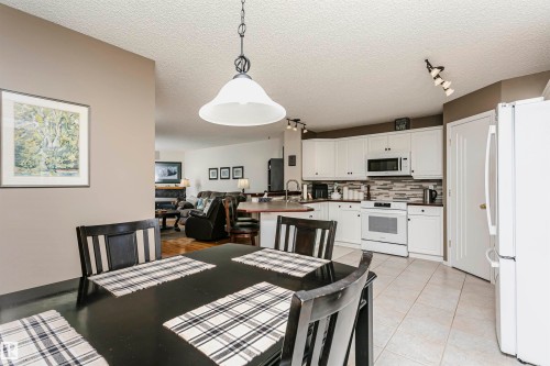 #22 11717 9B Av Nw, Edmonton, AB 
