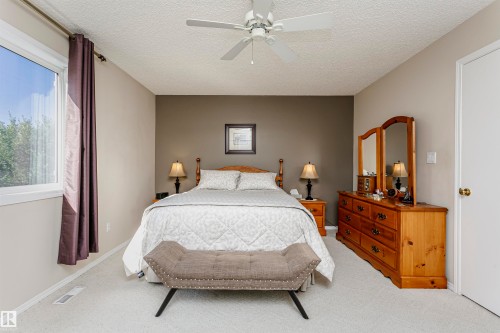 #22 11717 9B Av Nw, Edmonton, AB 