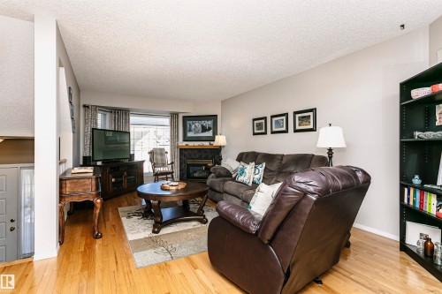 #22 11717 9B Av Nw, Edmonton, AB 