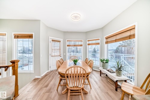 576 Glenwright Crescent Nw, Edmonton, AB - Indoor Photo Showing Dining Room