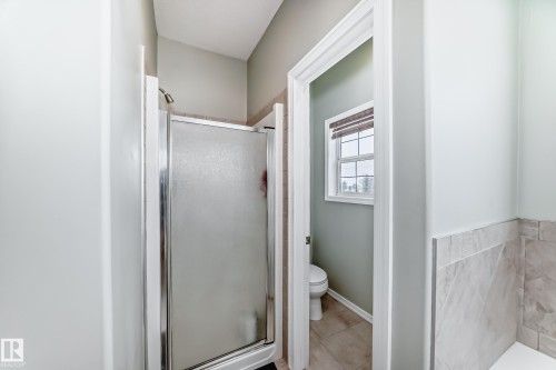 576 Glenwright Crescent Nw, Edmonton, AB - Indoor