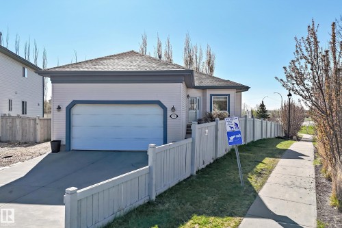 576 Glenwright Crescent Nw, Edmonton, AB - Outdoor With Exterior