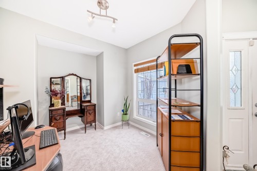 576 Glenwright Crescent Nw, Edmonton, AB - Indoor