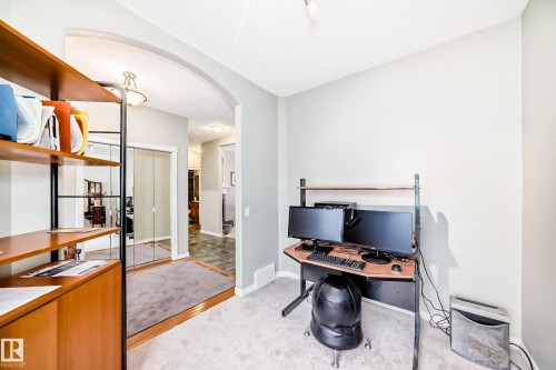 576 Glenwright Crescent Nw, Edmonton, AB - Indoor